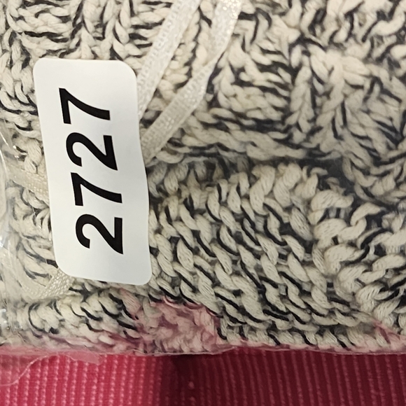 RDI women's V neck faux suede elbow patched sweater size M - Picture 10 of 10